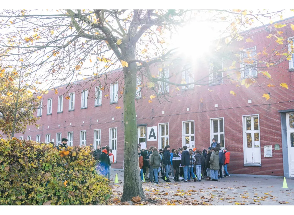 Speelplaats met kinderen